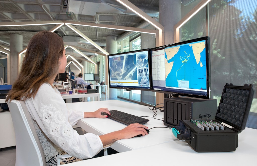 Bill Gates advierte que ya ha comenzado la era de la inteligencia artificial, el futuro ya está&nbsp;aquí