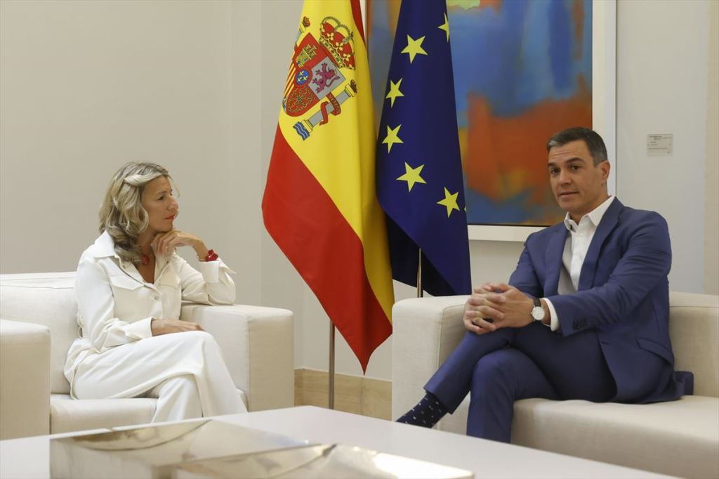 Sánchez y Feijóo cada uno por su lado, España rota, freno a la ultraderecha, Yolanda suma: todos a dialogar mientras el rey medita y el pueblo&nbsp;espera