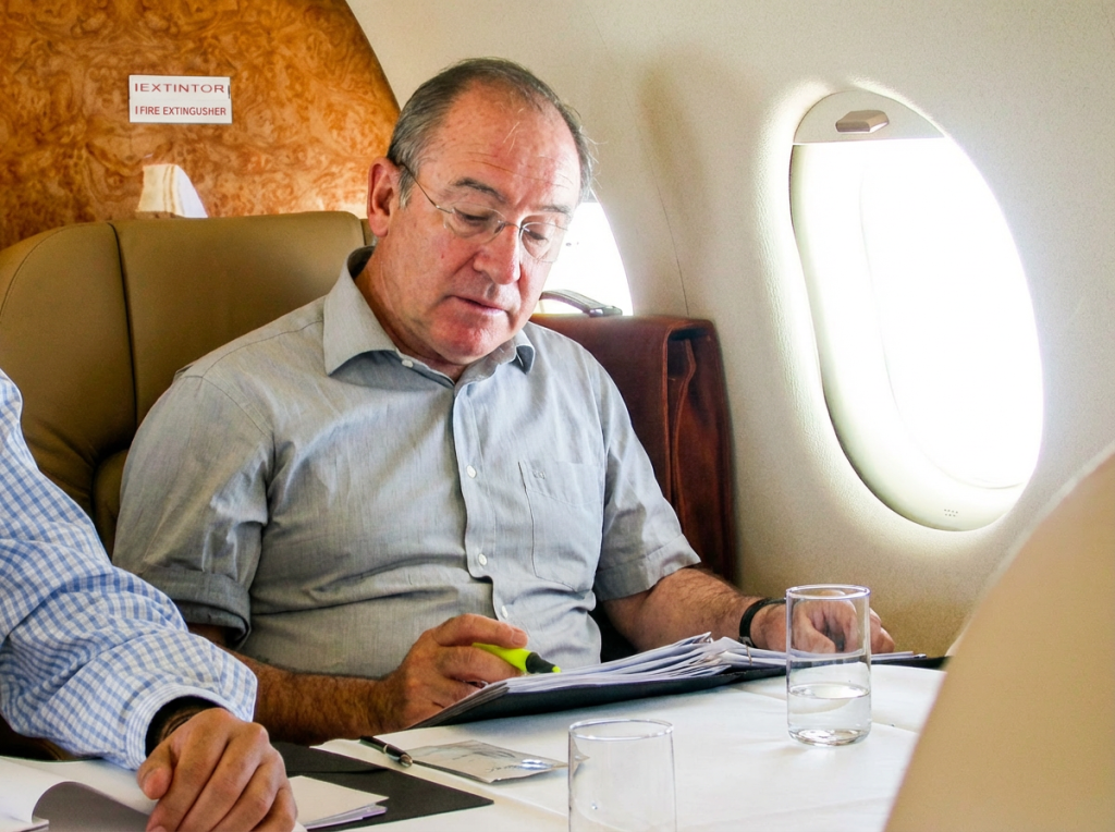 El día que Aznar envió a Rato con una carta a Irán, al eje del mal